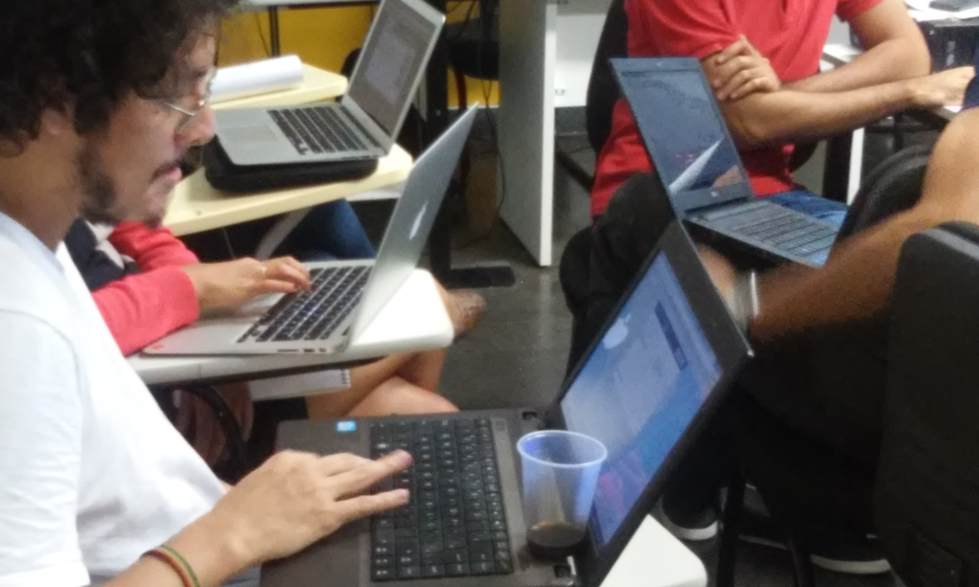 Curso gratuito vai mostrar como o jornalismo pode se beneficiar de técnicas comuns a outras áreas, como ciência da computação, design e análise de dados.